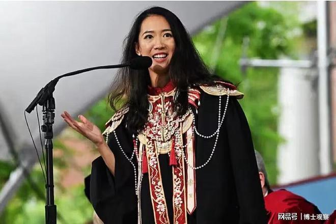 西装衬衫26岁哈佛中国女孩蒋雨融:自曝遭霸凌被扒光衣服对一细节缄默
